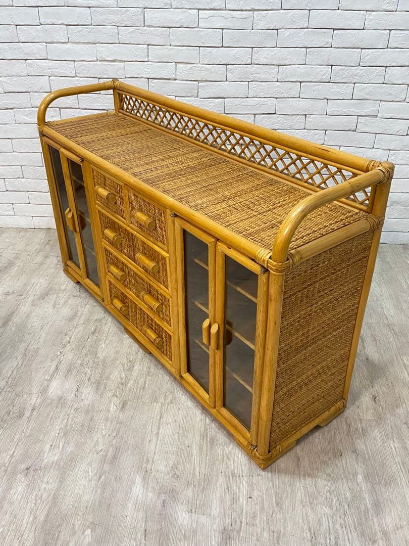 【東京都23区配送無料】ビンテージ　ラタン　チェスト　棚　サイドボード　収納　籠