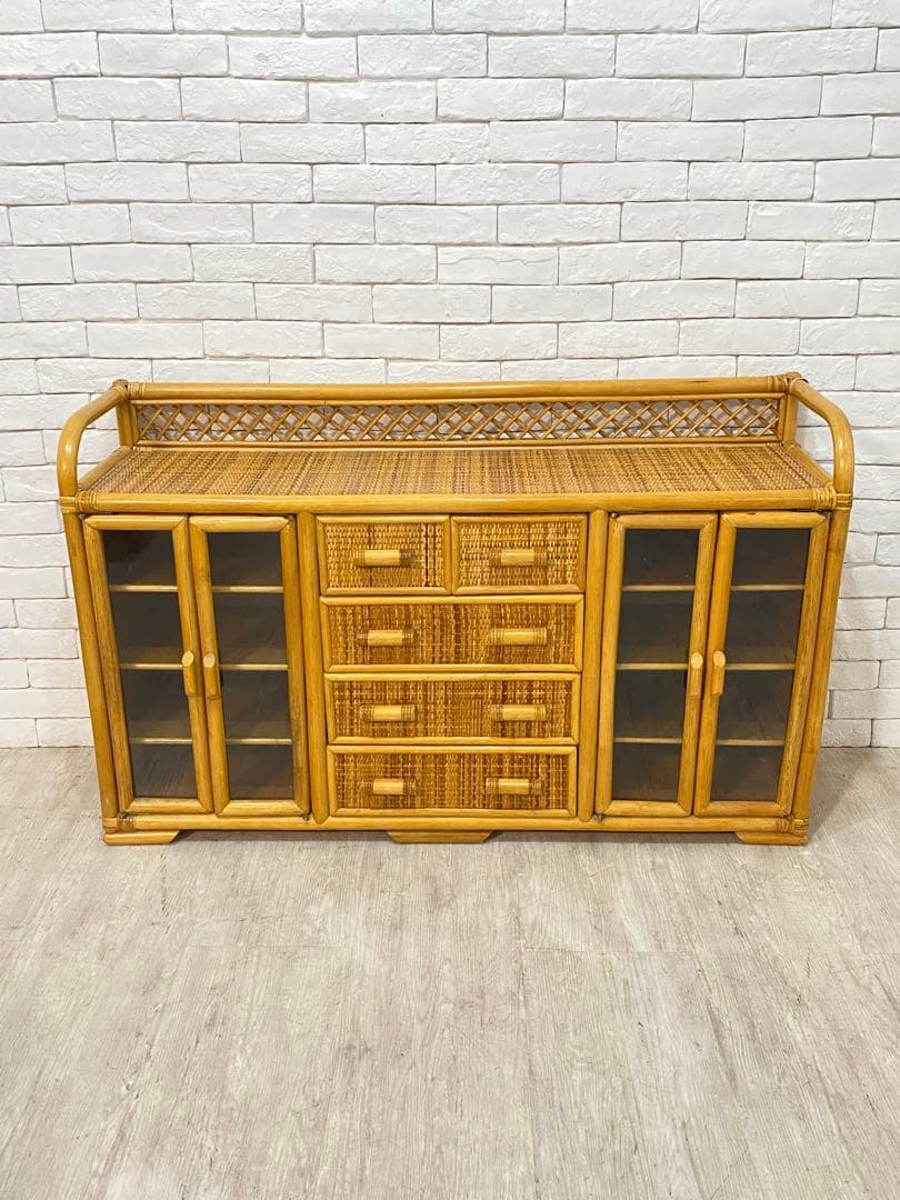 【東京都23区配送無料】ビンテージ　ラタン　チェスト　棚　サイドボード　収納　籠