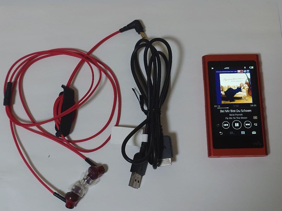 Sony ウォークマン 赤色 イヤフォン付き