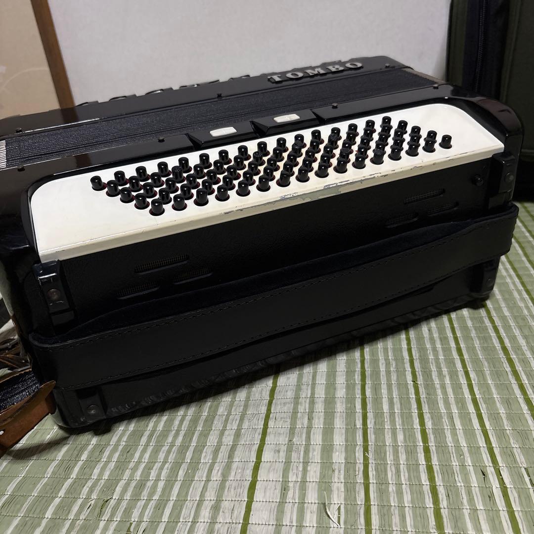 TOMBO アコーディオン J80 トンボ　楽器　音楽　ピアノ　鍵盤