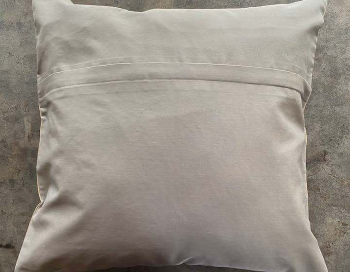 ウズベキスタン製 シルク スザニ刺繍 クッションカバー 51×49 SZN710