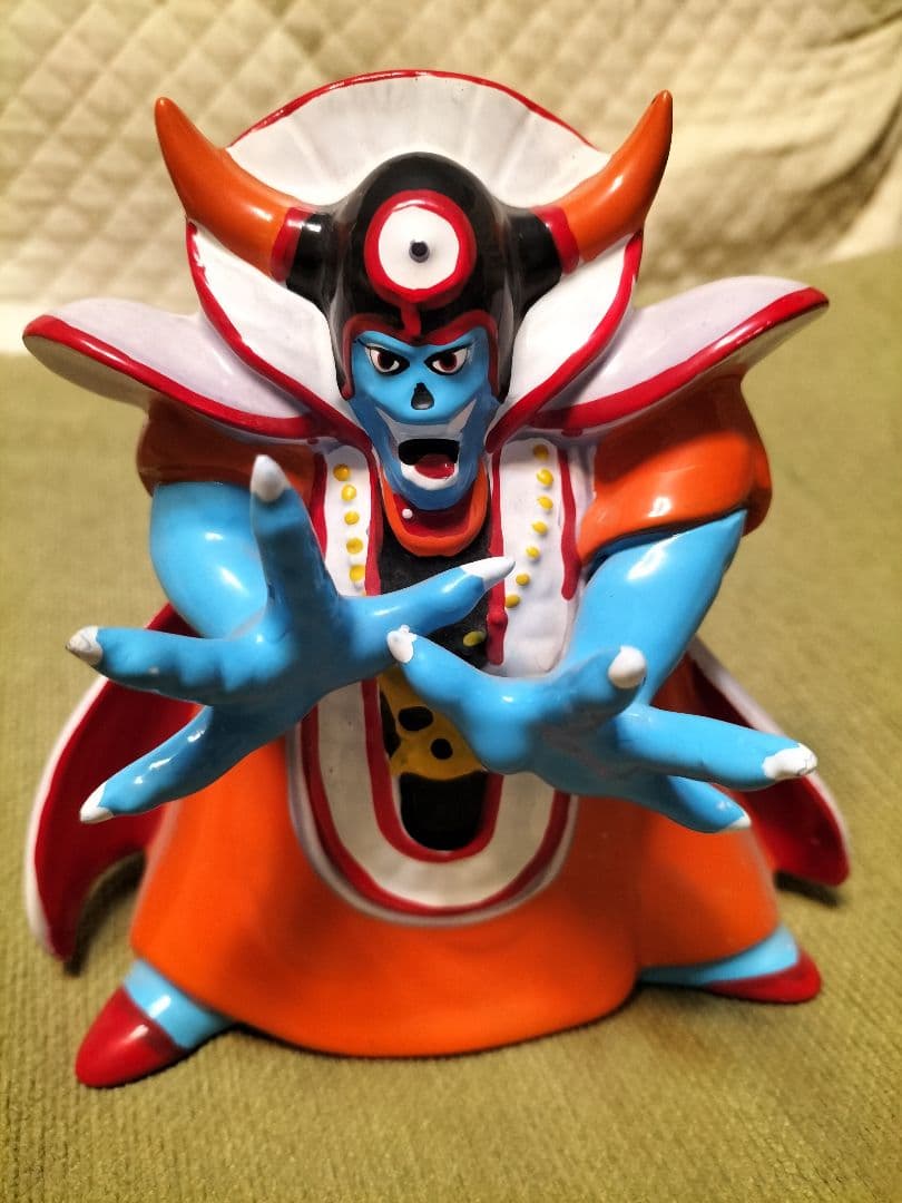 ドラゴンクエスト　ゾーマ　陶器人形