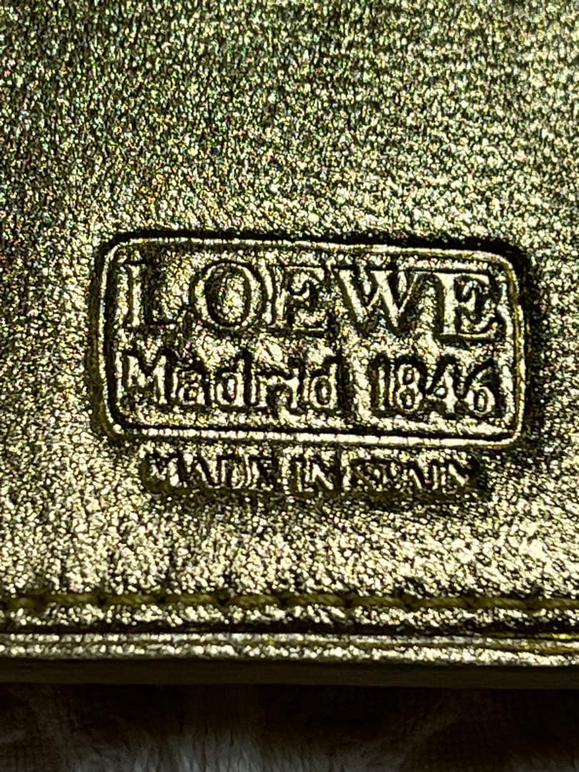 LOEWE ロエベ　ゴールド レザーチャーム　未使用品
