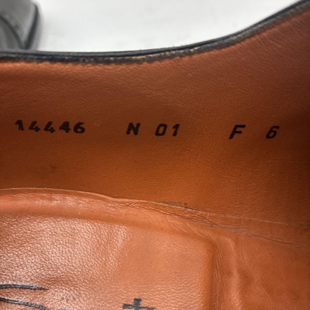 【美品】Santoni サントーニ ストレートチップ 6 ビジネスシューズ 黒