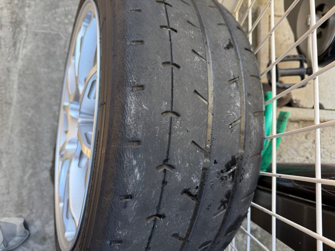 TWS T66-F 18インチホイール グロスシルバー