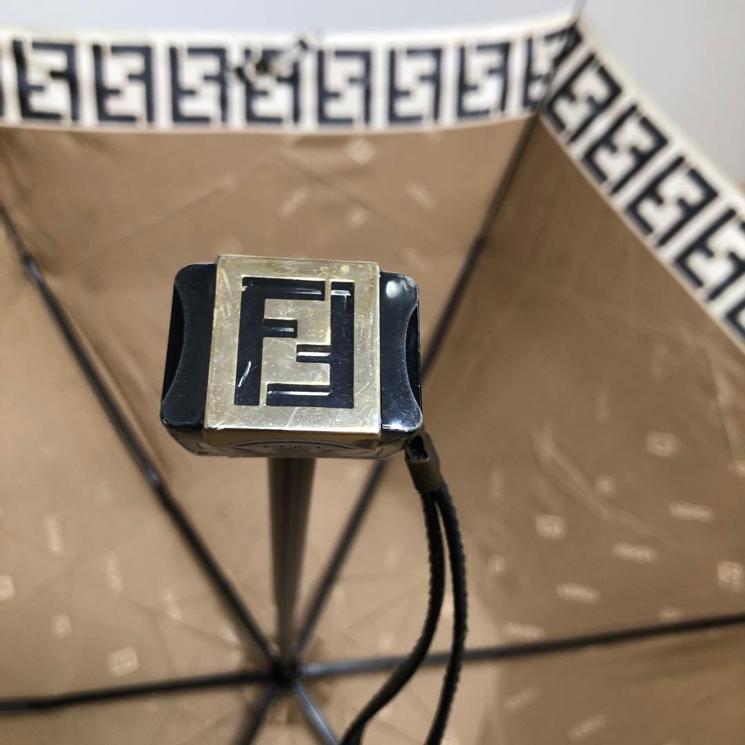 【美品】FENDI フェンディ　折りたたみ傘　ズッカ柄　ブラウン