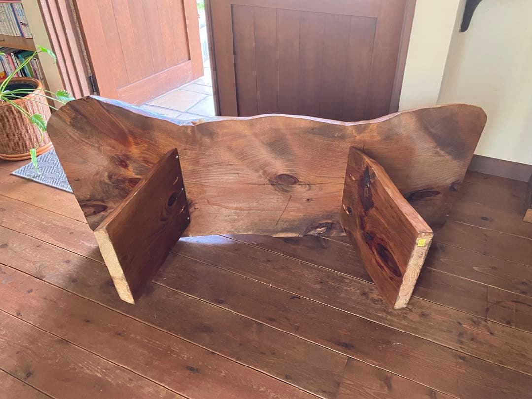 センターテーブル リビングテーブル ローテーブル 自然形状 ブラウン パイン材