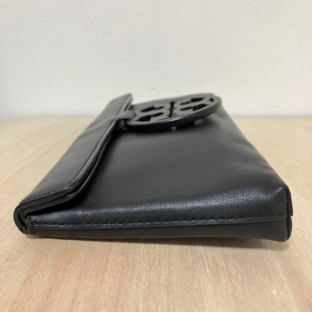 訳あり✨未使用級✨トリーバーチ✨ミラー✨クラッチバッグ✨ブラックロゴ