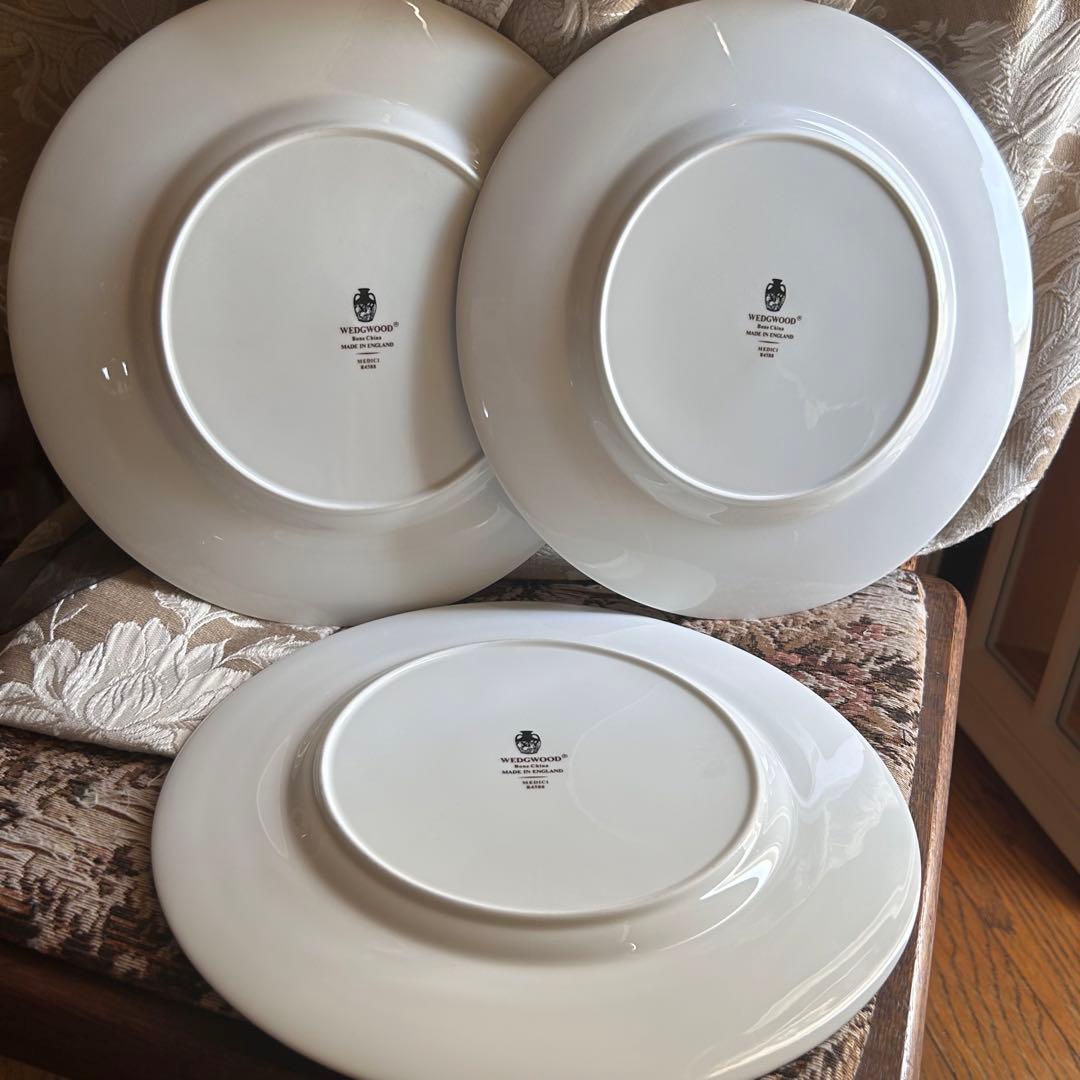 英国製  Medici 英国の気品溢れる 貝殻ディナー皿