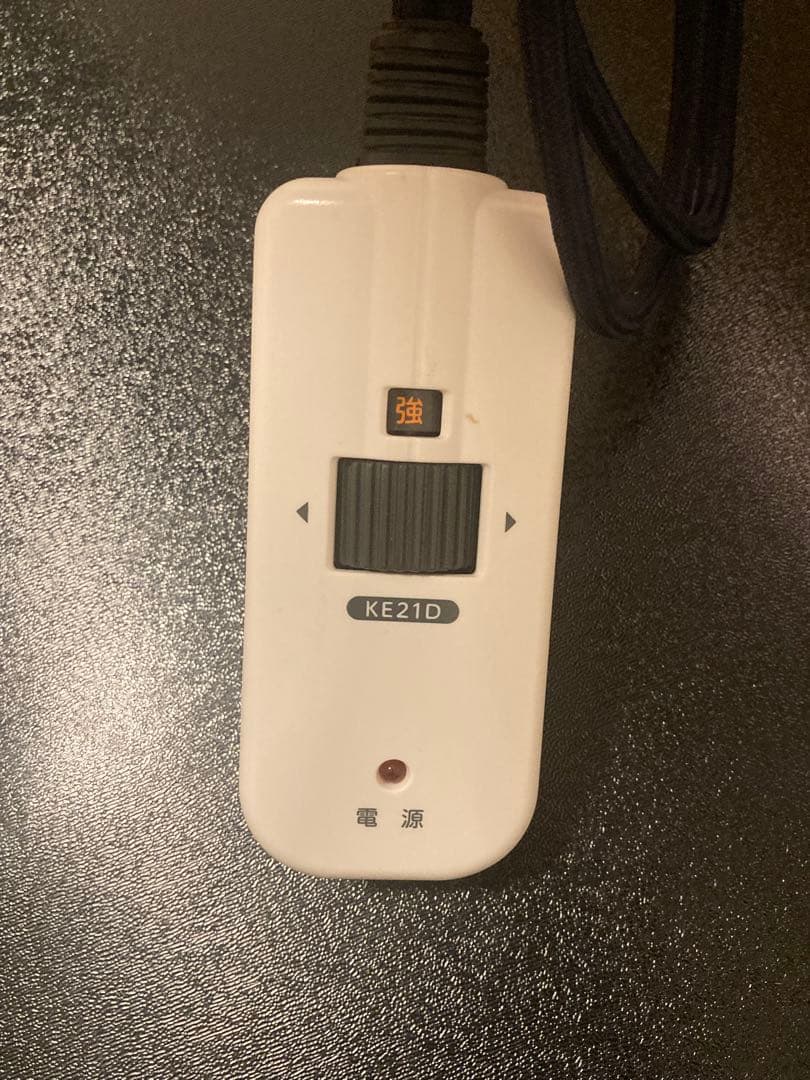 80cm ×80cm山善コンセントタップ付きダイニングこたつ