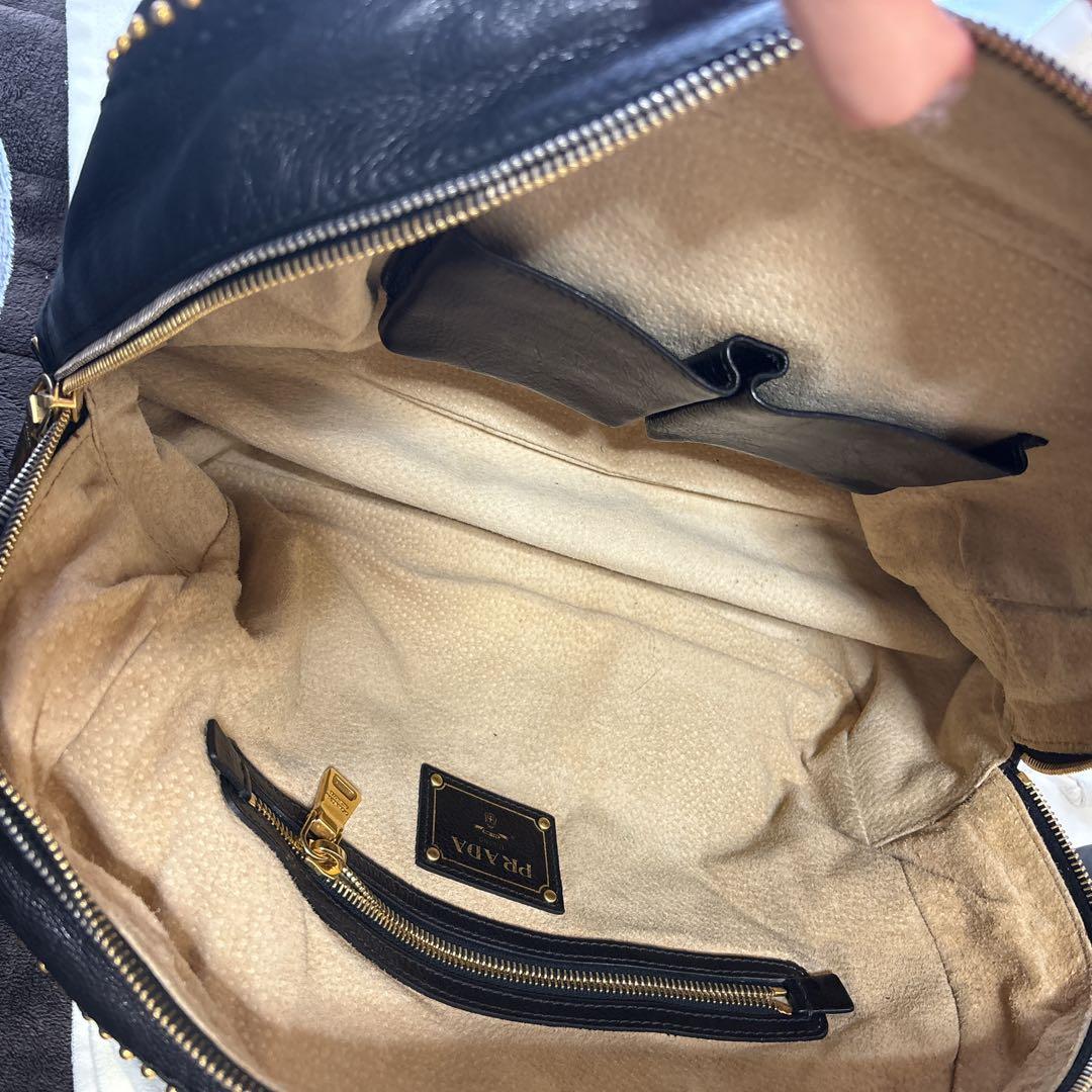 【希少・極美品】プラダ スタッズ 2way ショルダーバッグ ハンドバッグ 黒