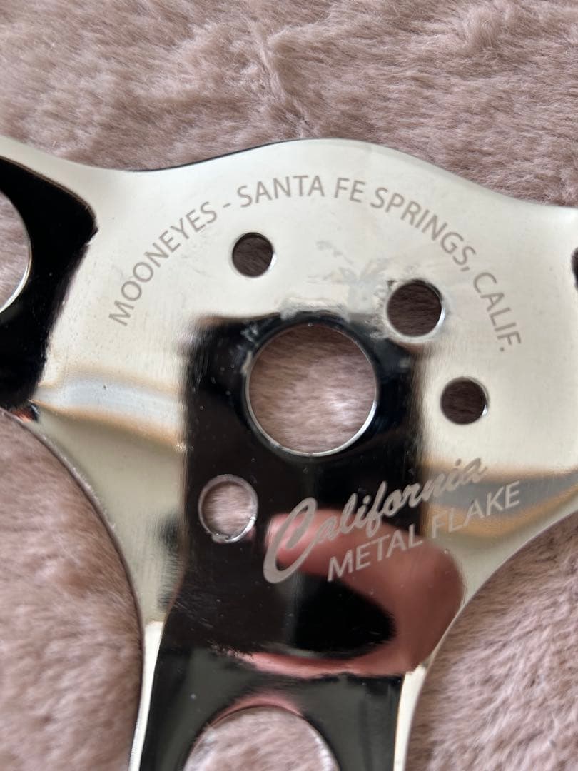 ムーンアイズ　ステアリング