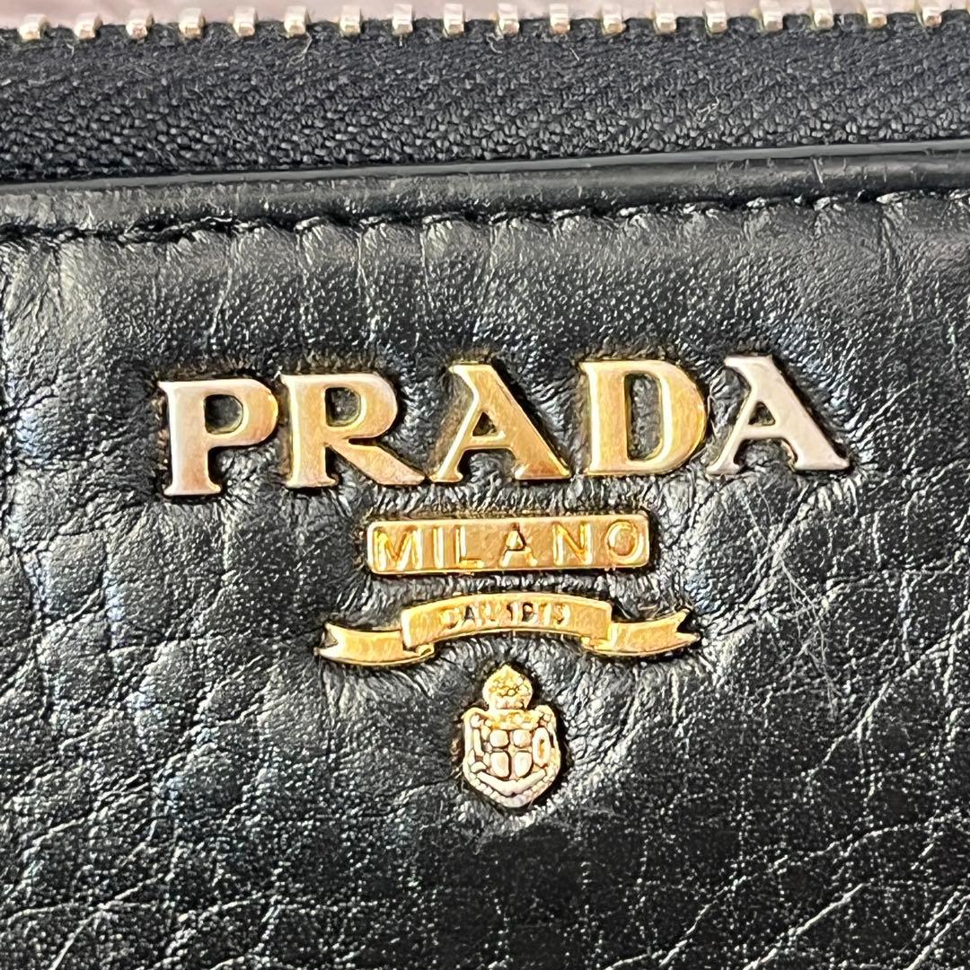 良品　プラダ　L字ファスナー　シボレザー　メタルロゴ　長財布　ブラック