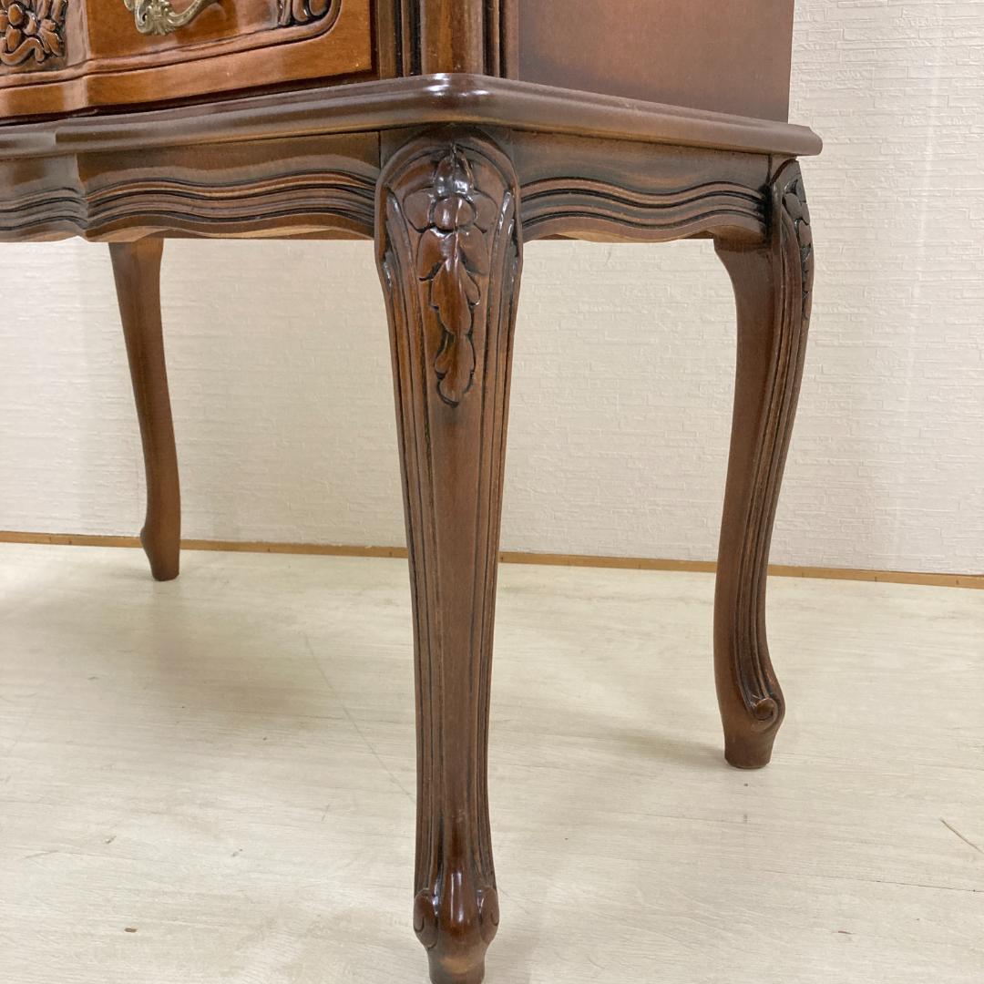 イタリア製 クラウディオ 猫脚 ガラスキャビネット 鍵付き 飾り棚