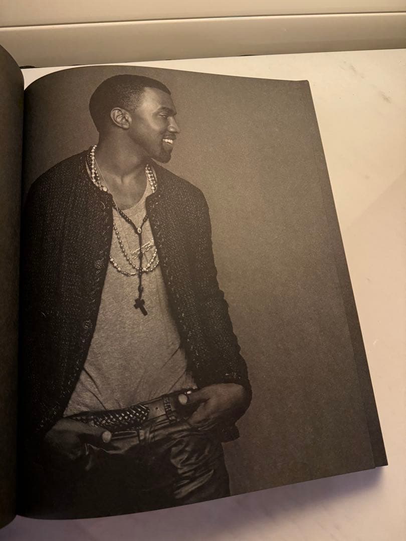 THE LITTLE BLACK JACKET 初版 2012年シャネル 写真集