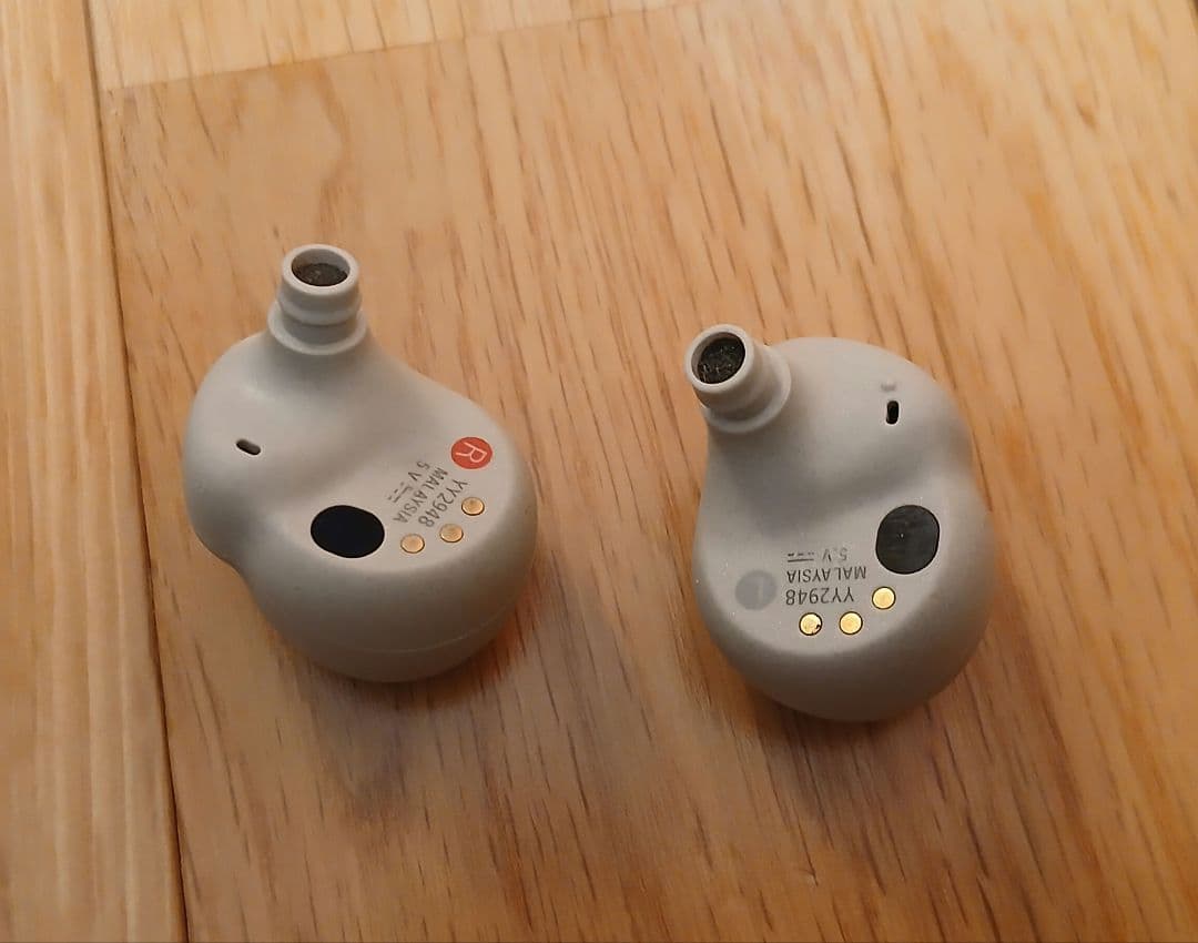 SONY　WF-1000XM4　ワイヤレス　ノイズキャンセリング　イヤホン　②