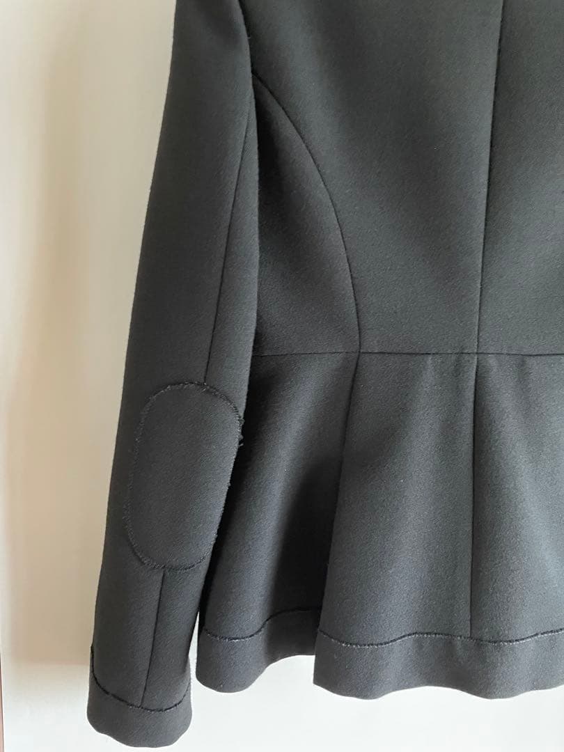 美品 miumiuミュウミュウ テーラードジャケット ブラック