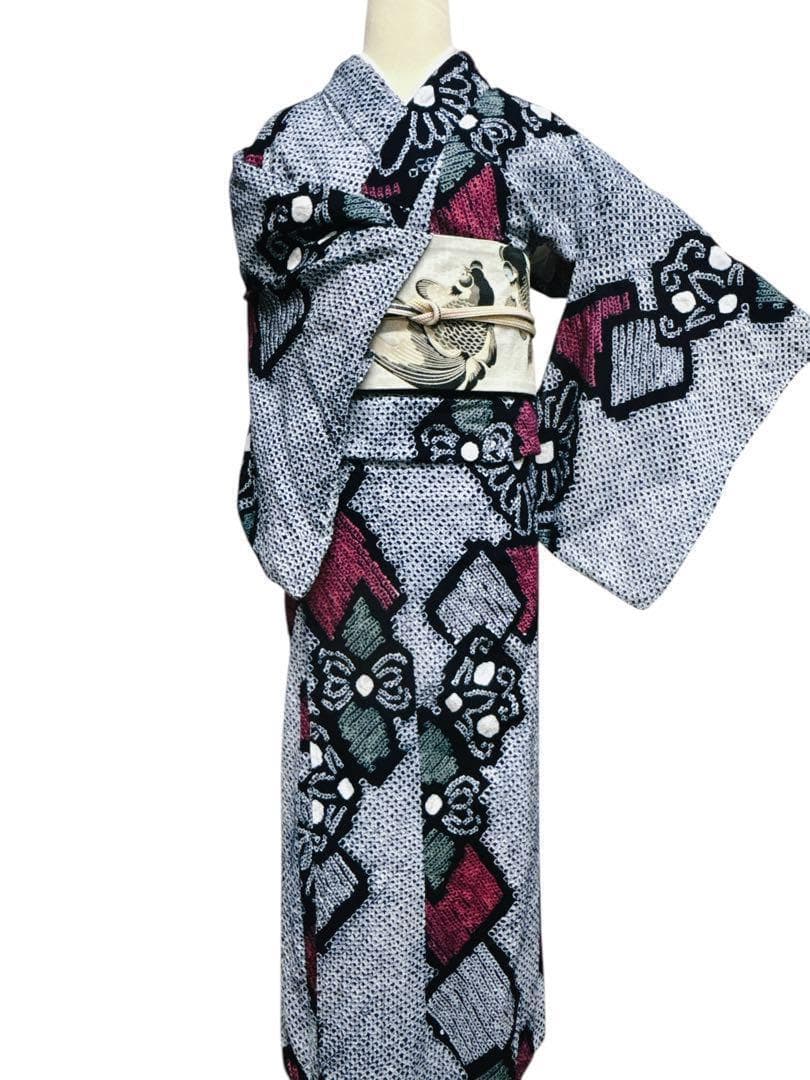 A28 有松鳴海絞り 高級浴衣 花模様　紺青