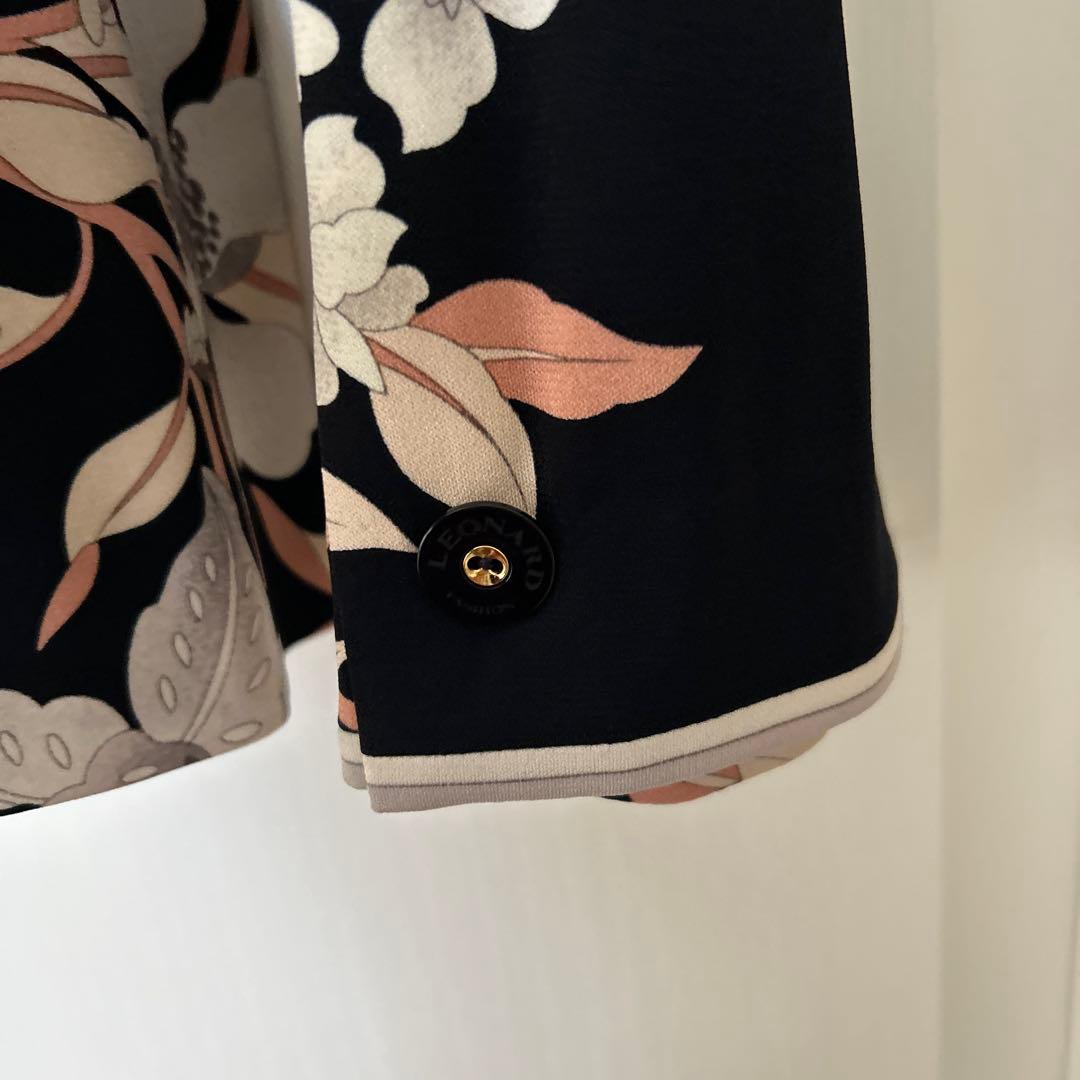 LEONARD サイズ　40 ブラックフラワープリント テーラードジャケット