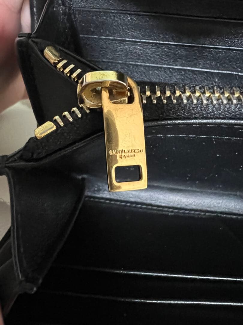 (限定カラー)YSLサンローラン 長財布 ブラックエナメルゴールド 正規品