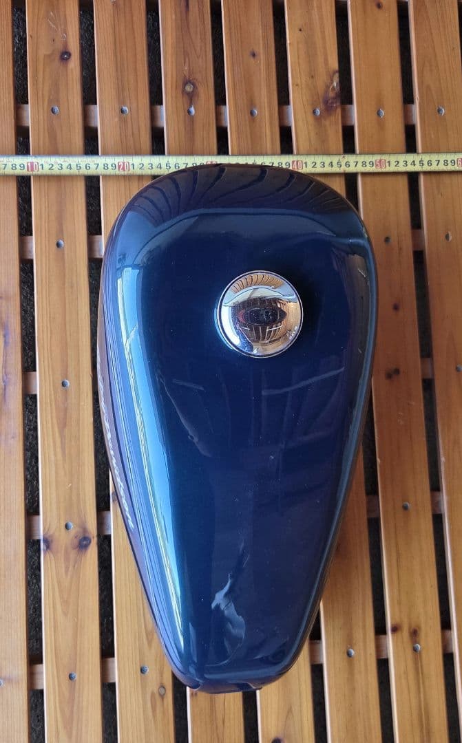 スポーツスター純正タンク