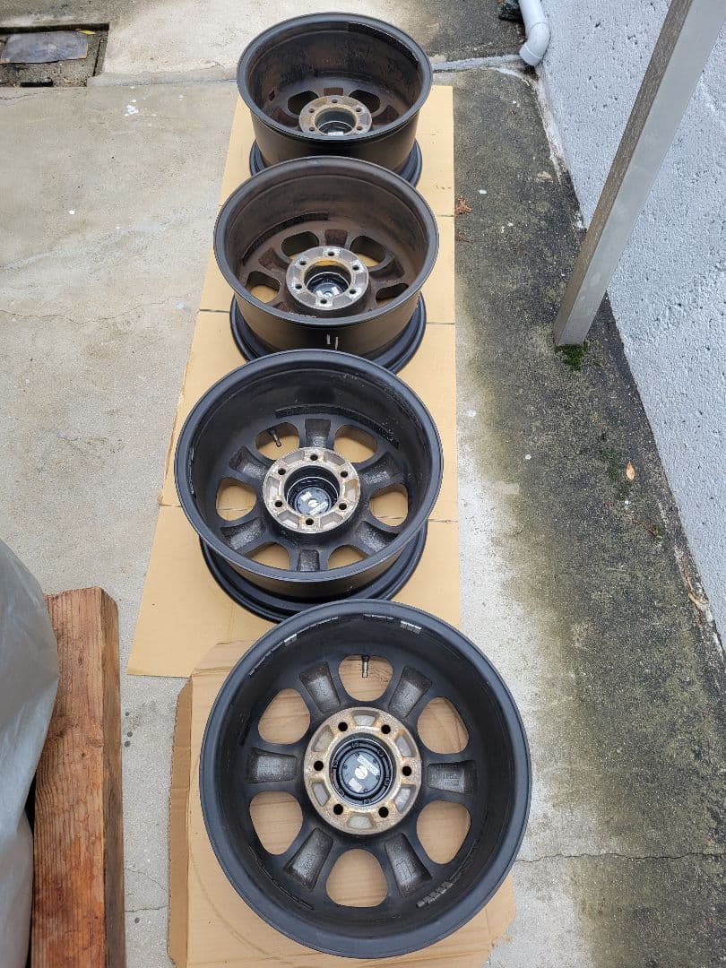 【今だけ大幅値下げ】FUEL 17インチホイール４本セット