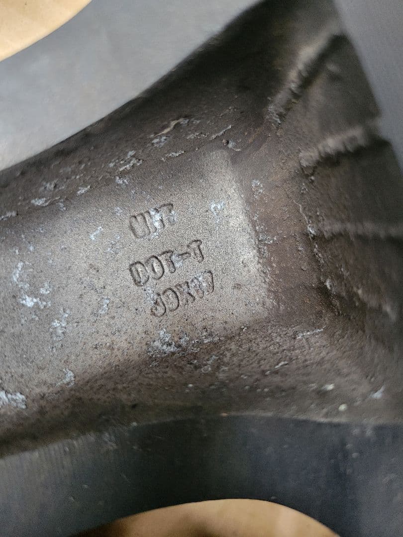 【今だけ大幅値下げ】FUEL 17インチホイール４本セット