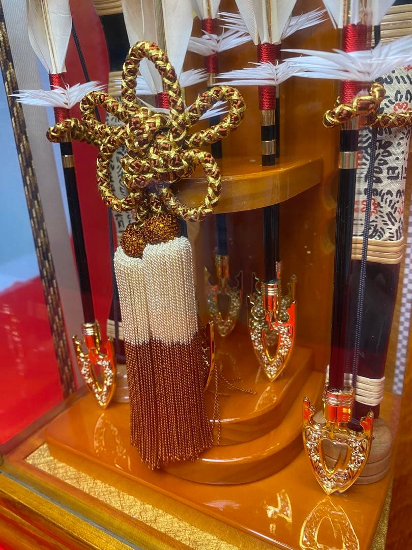 東京久月　破魔弓　コンパクトガラスケース８号・間口約２２×奥行約１８×高約３７㎝