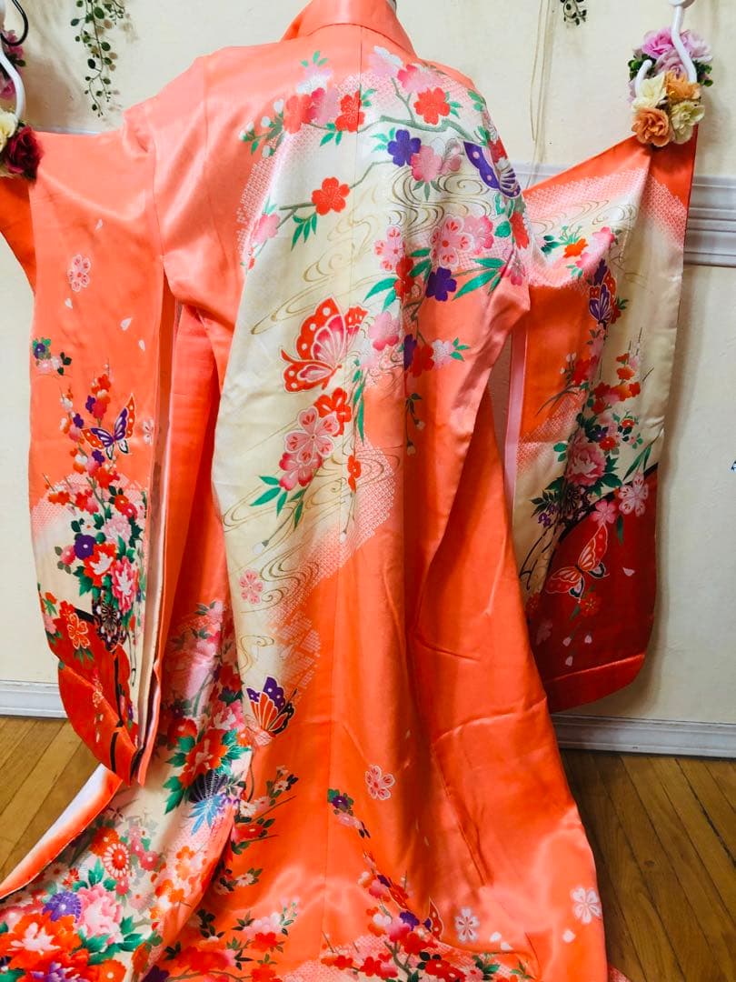 七五三 七歳‼️豪華正絹オレンジ系‼️蝶々花桜菊金彩煌びやか‼️安心フルセット