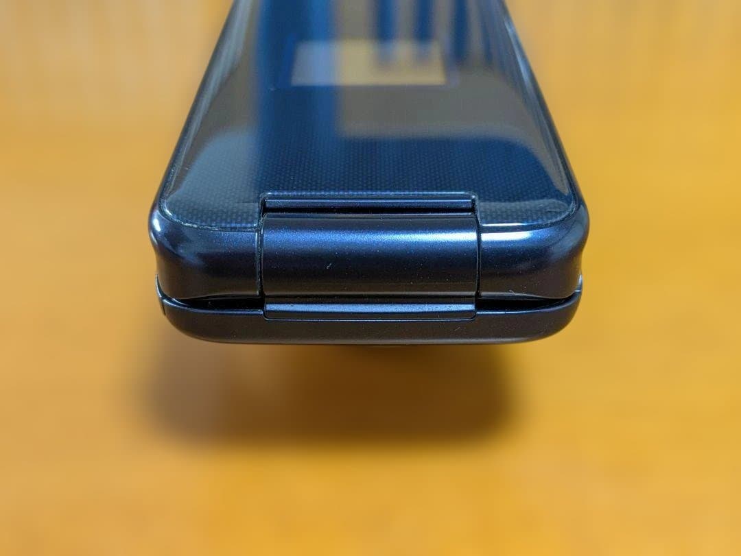 docomo らくらくホン F-02J ネイビー