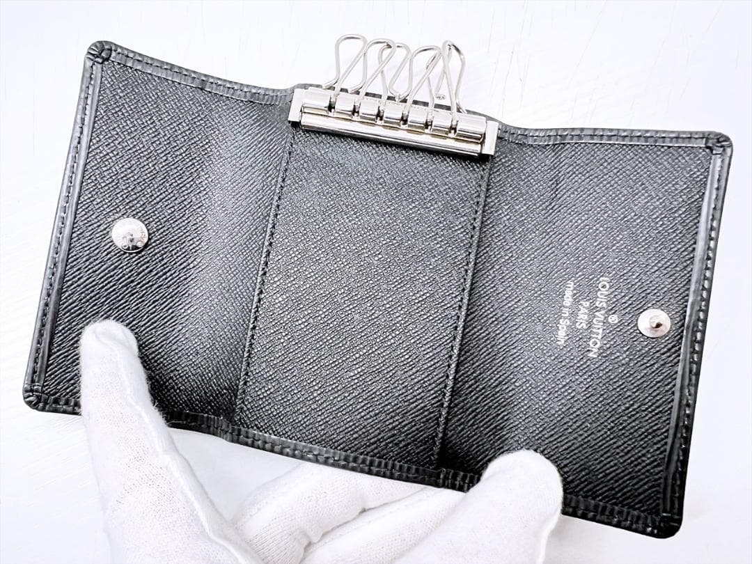 良好品　ルイヴィトン　エピ　ミュルティクレ6　キーケース　ノワール　黒　シルバー