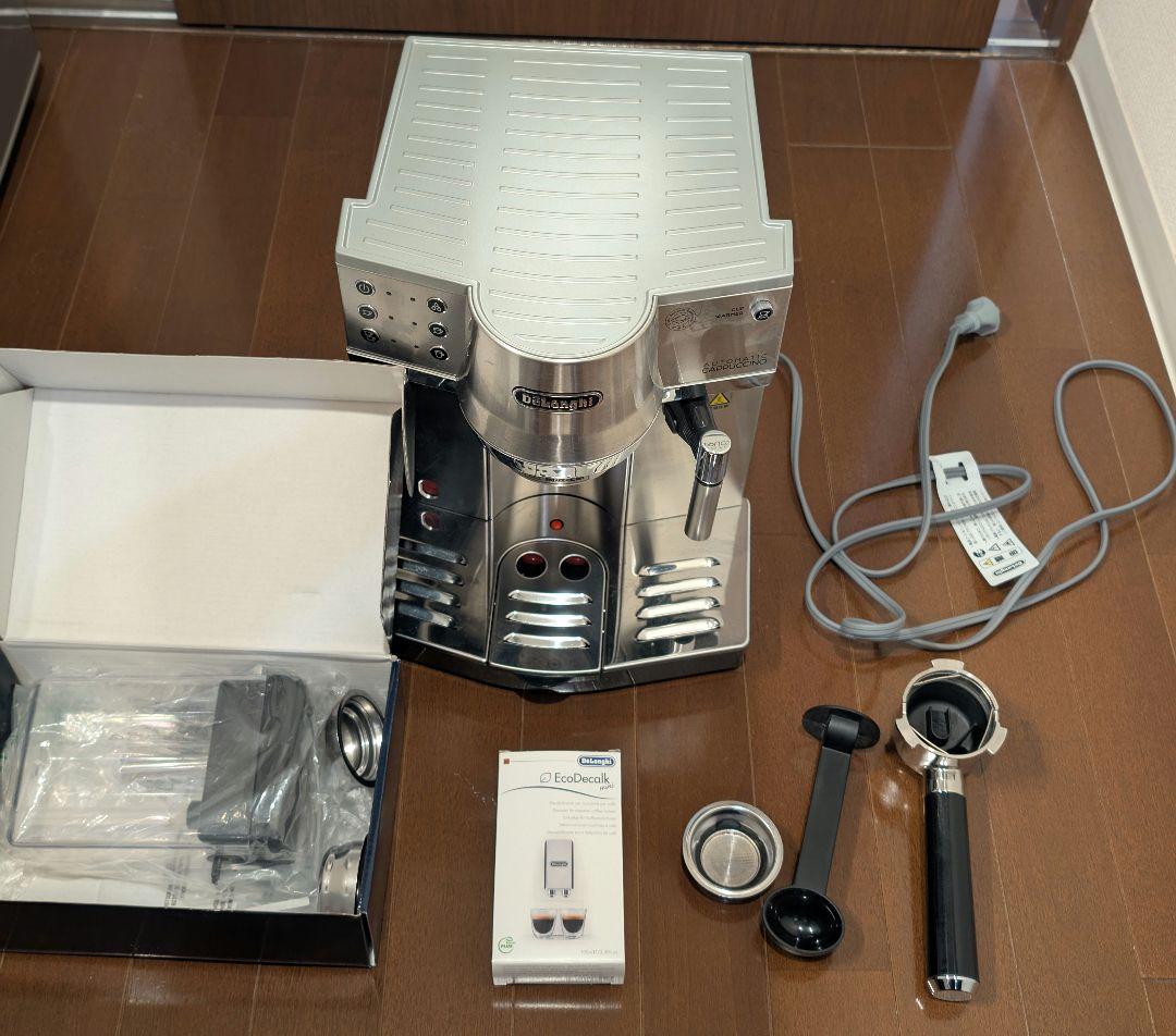 【良品】デロンギ エスプレッソ　カプチーノメーカー　EC860M