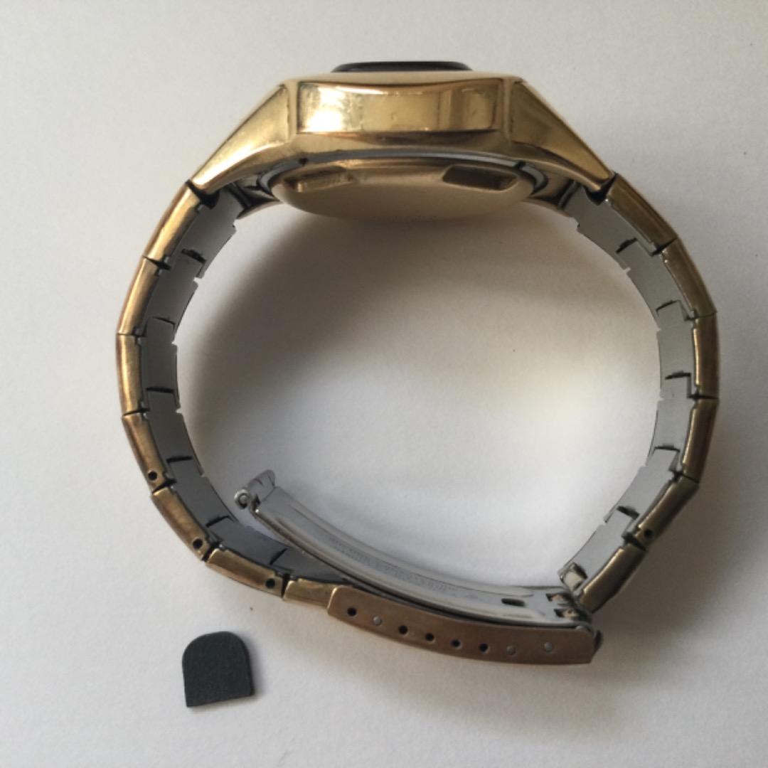 腕時計：アンティーク　デジタル時計（2個セット）