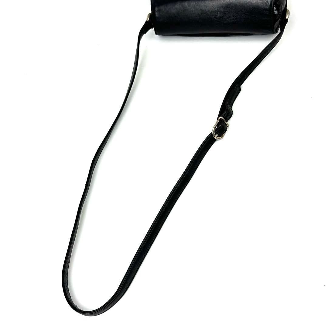 【美品】ディオール　ショルダーバッグ　ゴールド金具　フラップ　レザー　ブラック