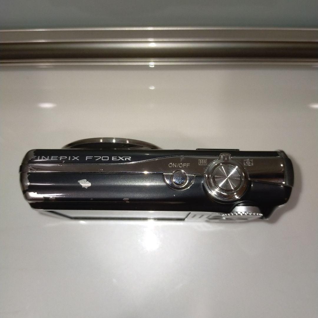 【動作品】FUJIFILM FINEPIX F70EXR ブラック 充電器付き
