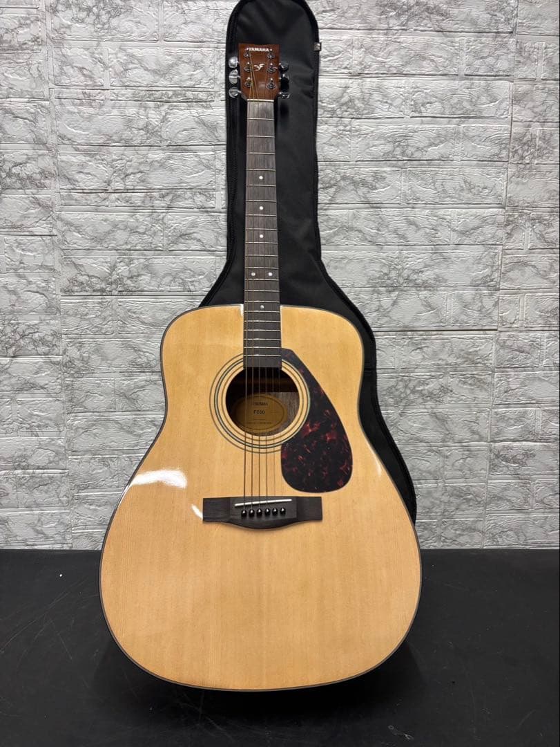6　極美品　YAMAHA　アコースティックギター　F600　ケース付き　送料無料