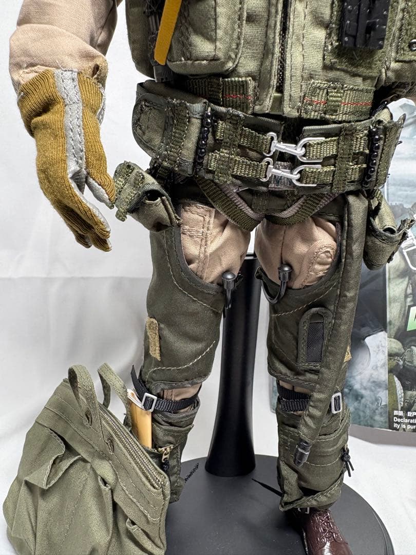 VeryHot製 VFA-154 BLACK KNIGHTS“ディカプリオ似 ”