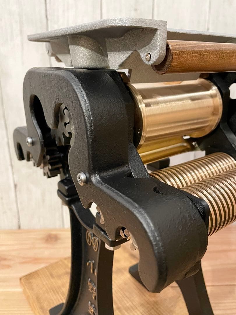 小野式製麺機　両刃　マットブラック　【2503-04】　説明書コピーあり