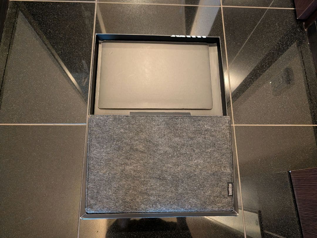 レノボ　ThinkVision M14t 62A3UAR1　14インチモニター