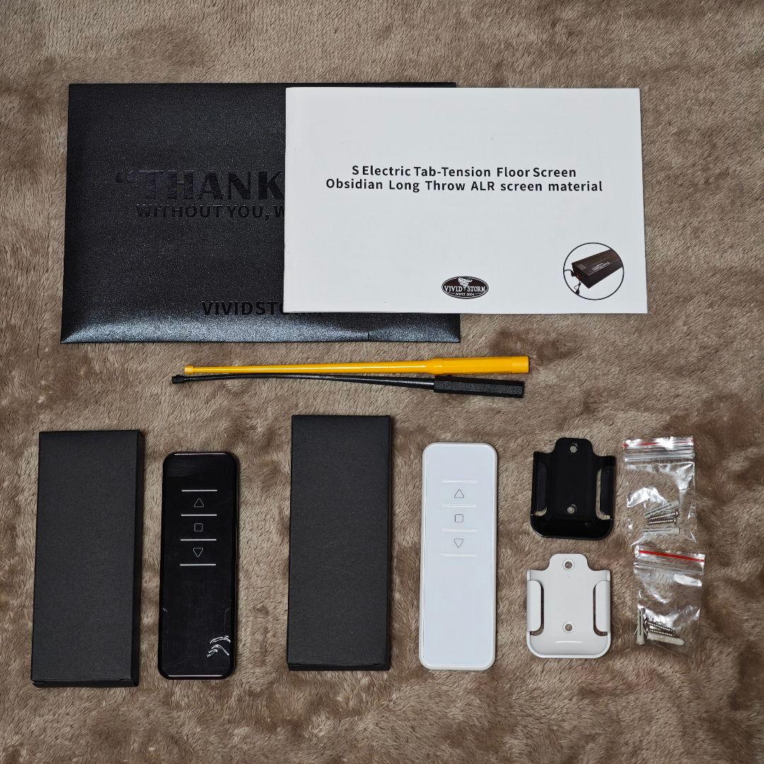 プロジェクタースクリーン 84インチ VIVIDSTORM