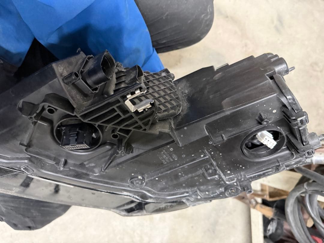 アウディA1右ヘッドライト8X後期