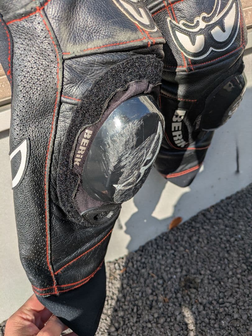 ベリック Berik レーシングスーツ Mサイズ ツナギ MFJ　黒/オレンジ