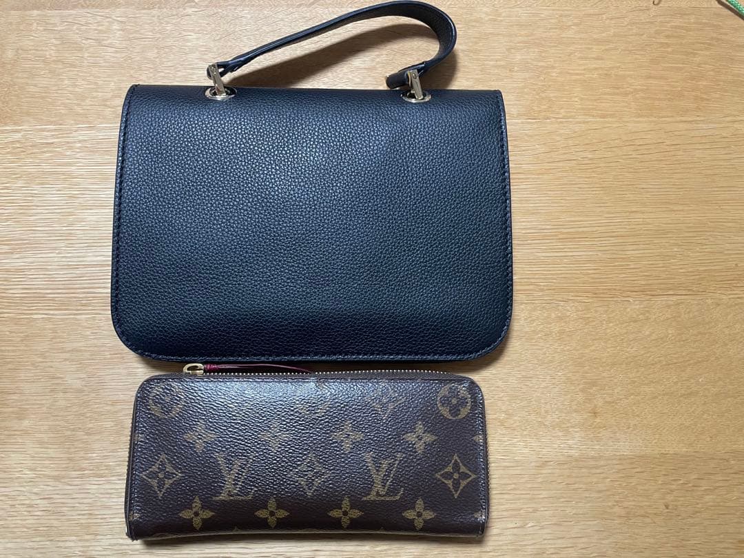 FURLA 新品未使用　ショルダー付きハンドバッグ　黒