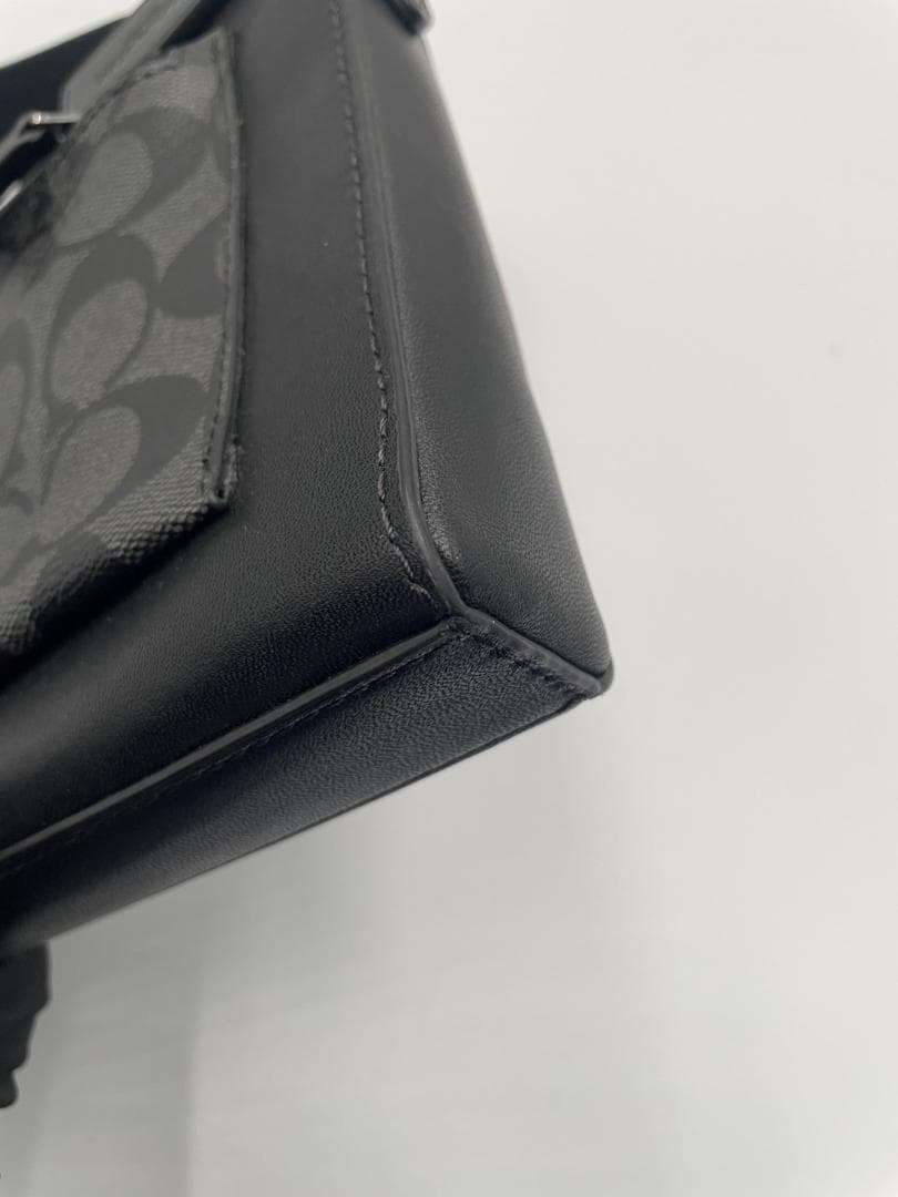 coach　コーチ　ホールデン　クロスボディ　シグネイチャー　キャンバス