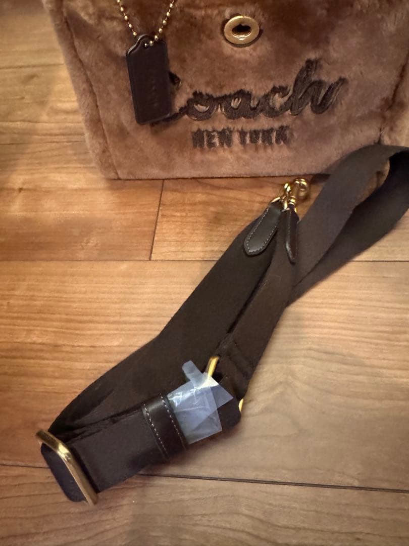 コーチ大人気　ファーバッグ　極美品