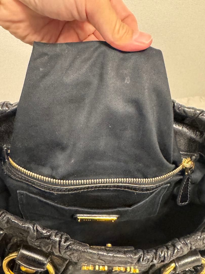 中古　MIU MIU（ミュウミュウ）　レザーハンドバッグ×