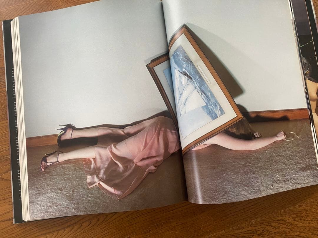 ギイ・ブルダン 写真集『Guy Bourdin: Exhibit A』