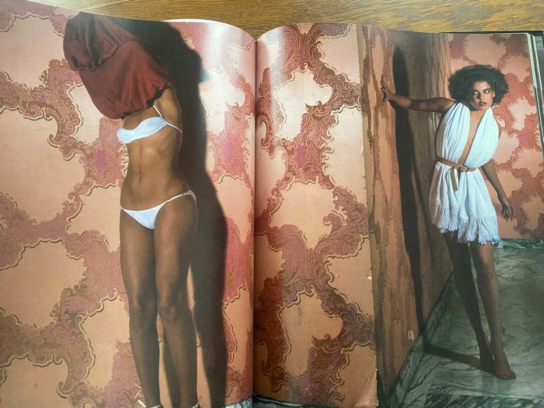 ギイ・ブルダン 写真集『Guy Bourdin: Exhibit A』