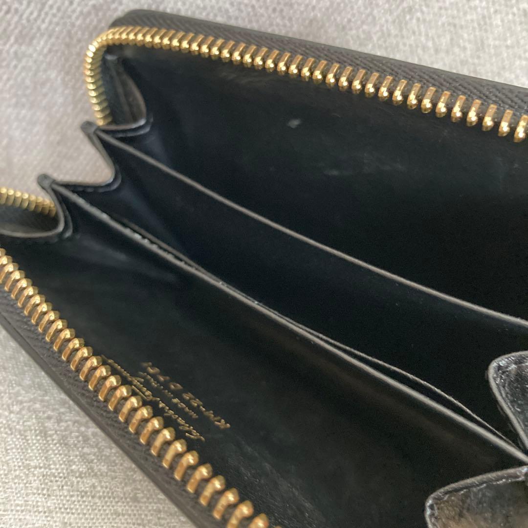 フェラガモ　ケース　カード入れ