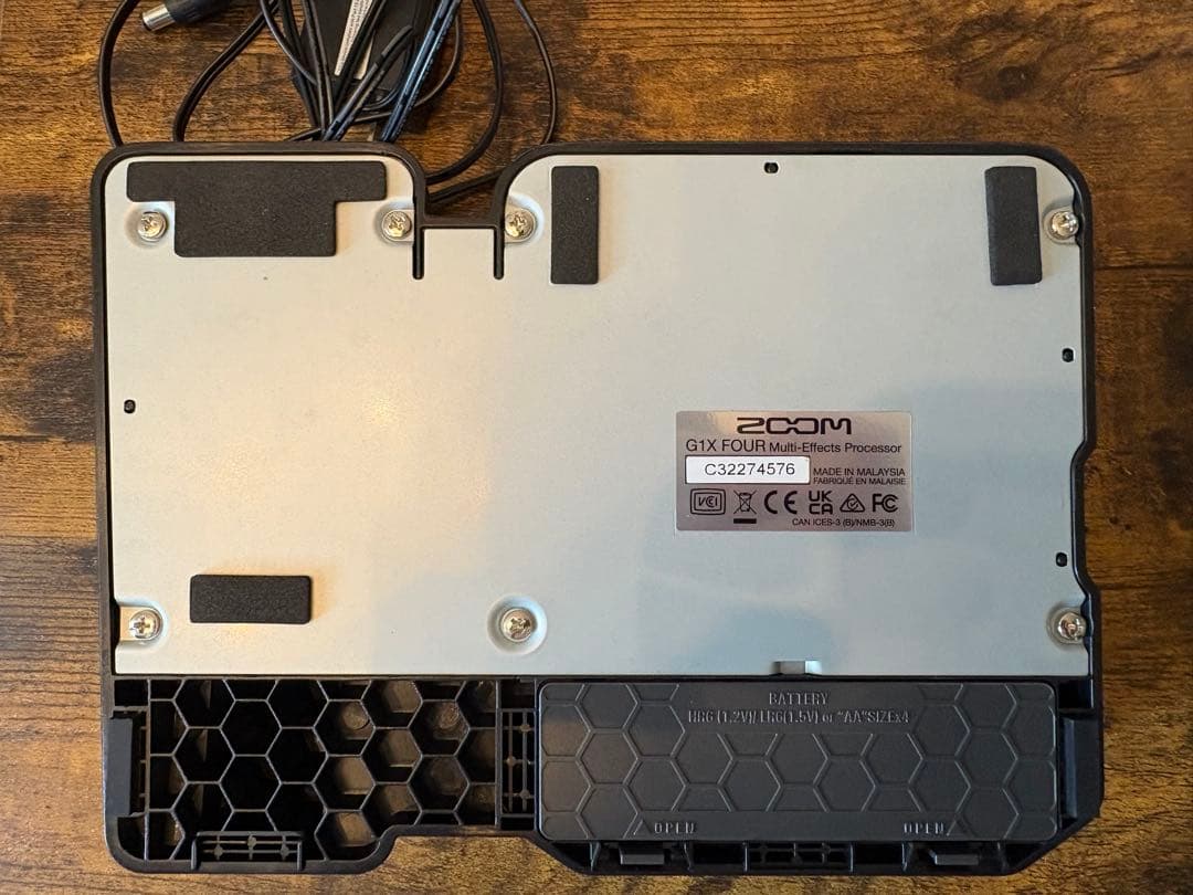 ZOOM G1X FOUR マルチエフェクター アダプター付き